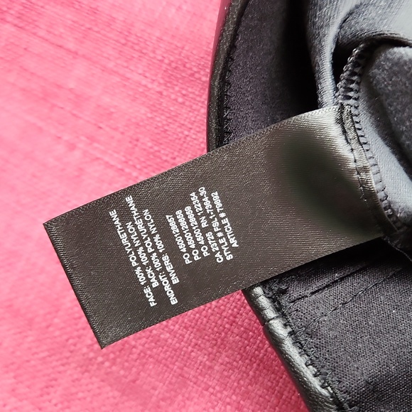 NWOT aritzia TEN by babaton glow leather skirt black S - Picture 6 of 6